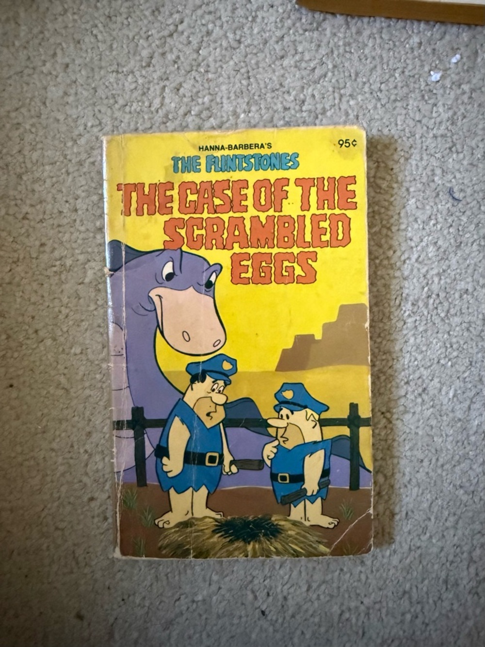 Hanna-Barbera The Flintstones "The Case of the Scrambled Eggs" Yellow Cover